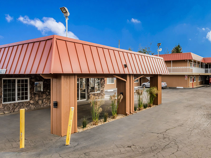 Exterior building at Americas Best Value Inn Ukiah
