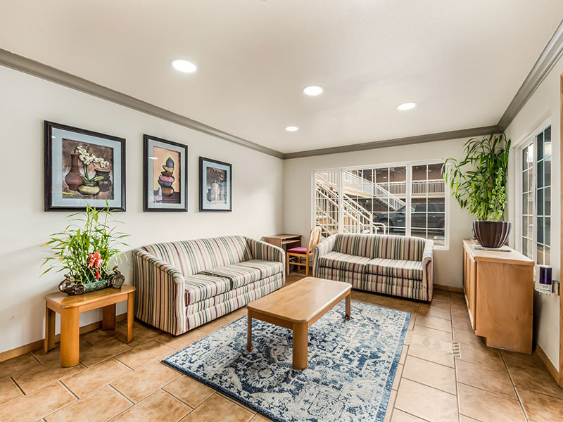 Lobby area at Americas Best Value Inn Ukiah